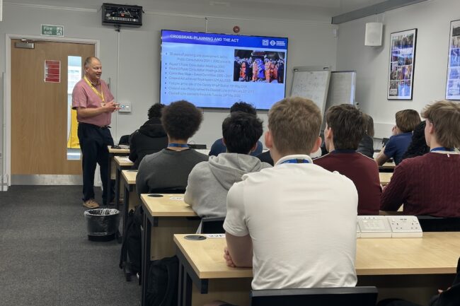Students attending a talk by Elizabeth Line Chief Engineer Chris Bins