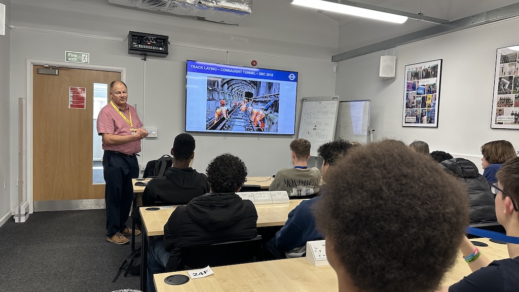 Students attending a talk by Elizabeth Line Chief Engineer Chris Bins